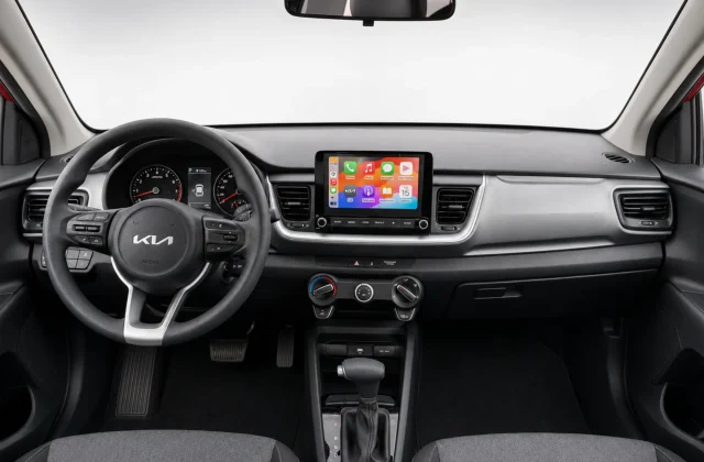 KIA Stonic interior showing the dashboard, touchscreen and automatic gear selector